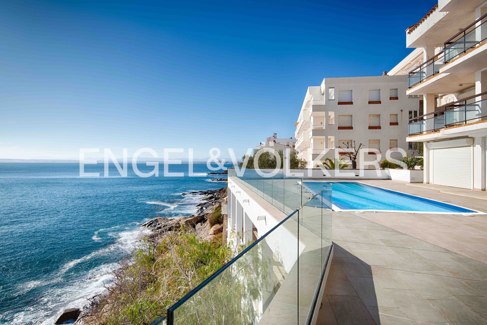 4 soveværelse Rækkehus til salg i Roses med swimmingpool garage - € 640.000 (Ref: 9005704)