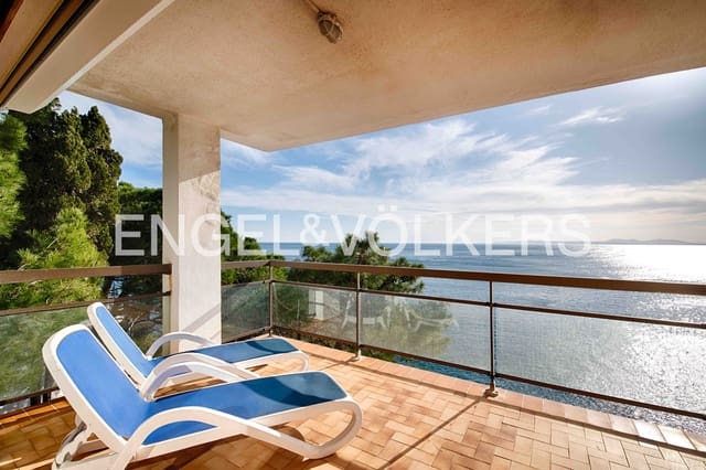 4 bedroom Terraced Villa for sale in Roses with pool garage - € 640,000 (Ref: 9005704)