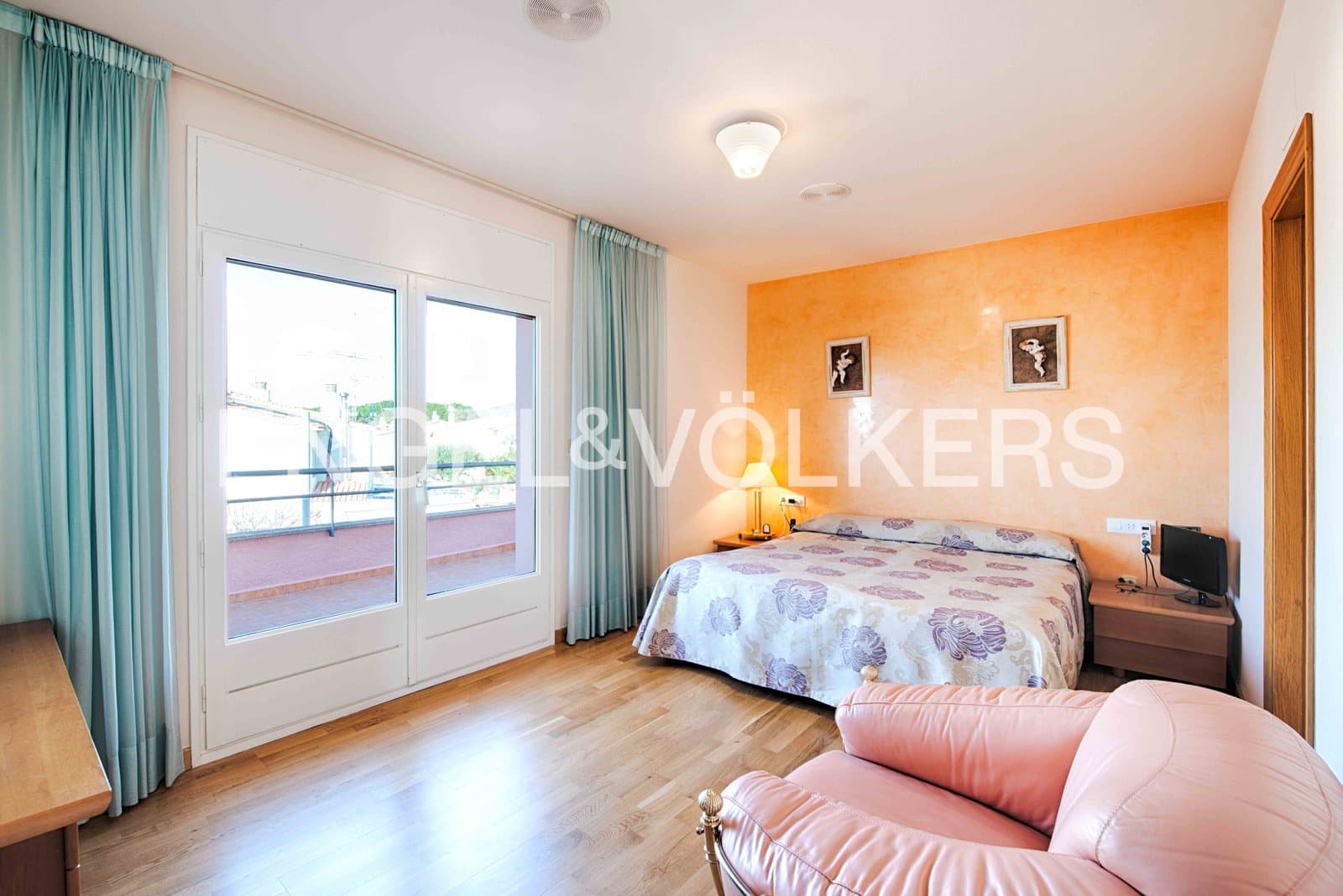 4 sovrum Villa till salu i Roses med garage - 598 000 € (Ref: 9005705)