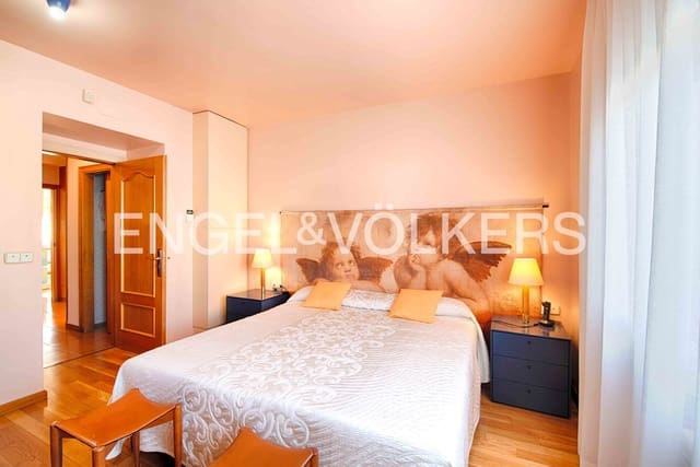 4 sovrum Villa till salu i Roses med garage - 598 000 € (Ref: 9005705)