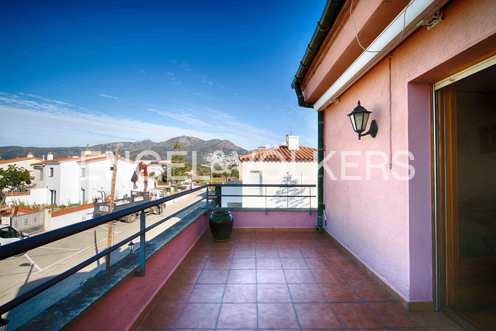 4 sovrum Villa till salu i Roses med garage - 598 000 € (Ref: 9005705)