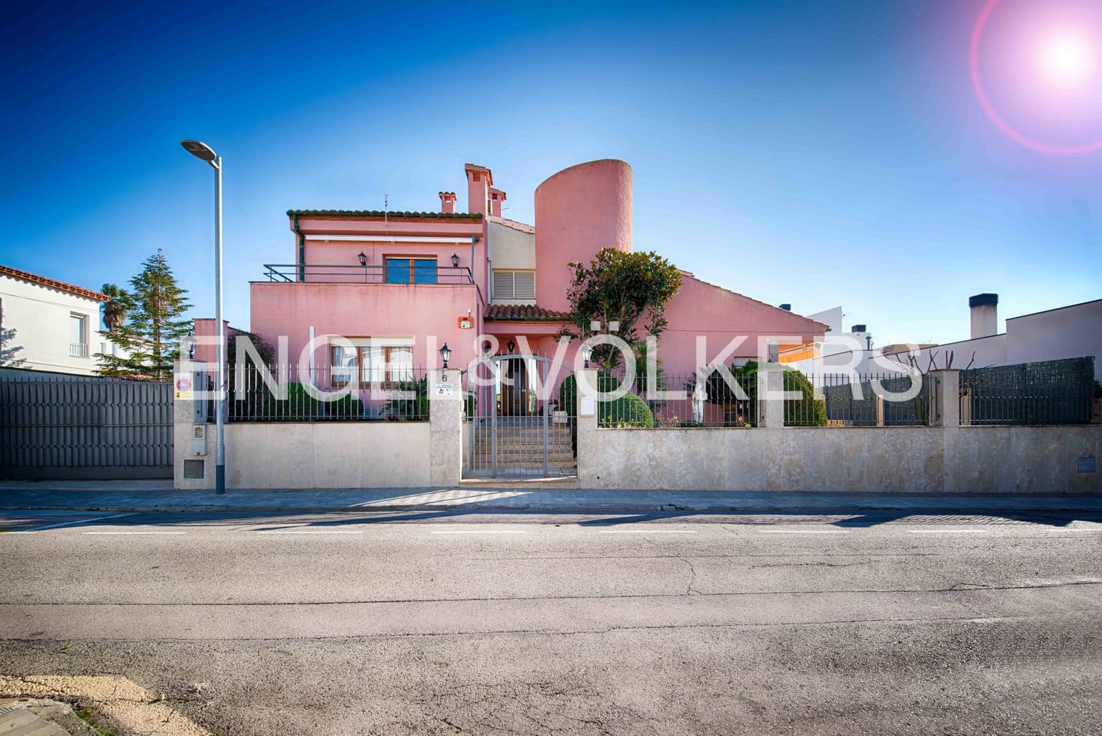 4 sovrum Villa till salu i Roses med garage - 598 000 € (Ref: 9005705)