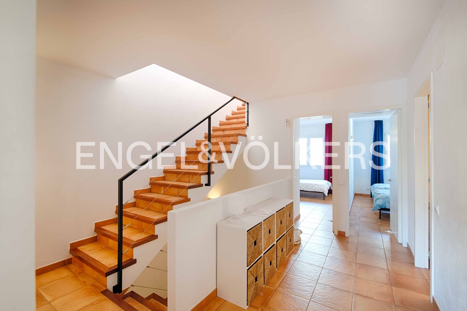 4 bedroom Terraced Villa for sale in Cadaques with garage - € 1,150,000 (Ref: 9005707)