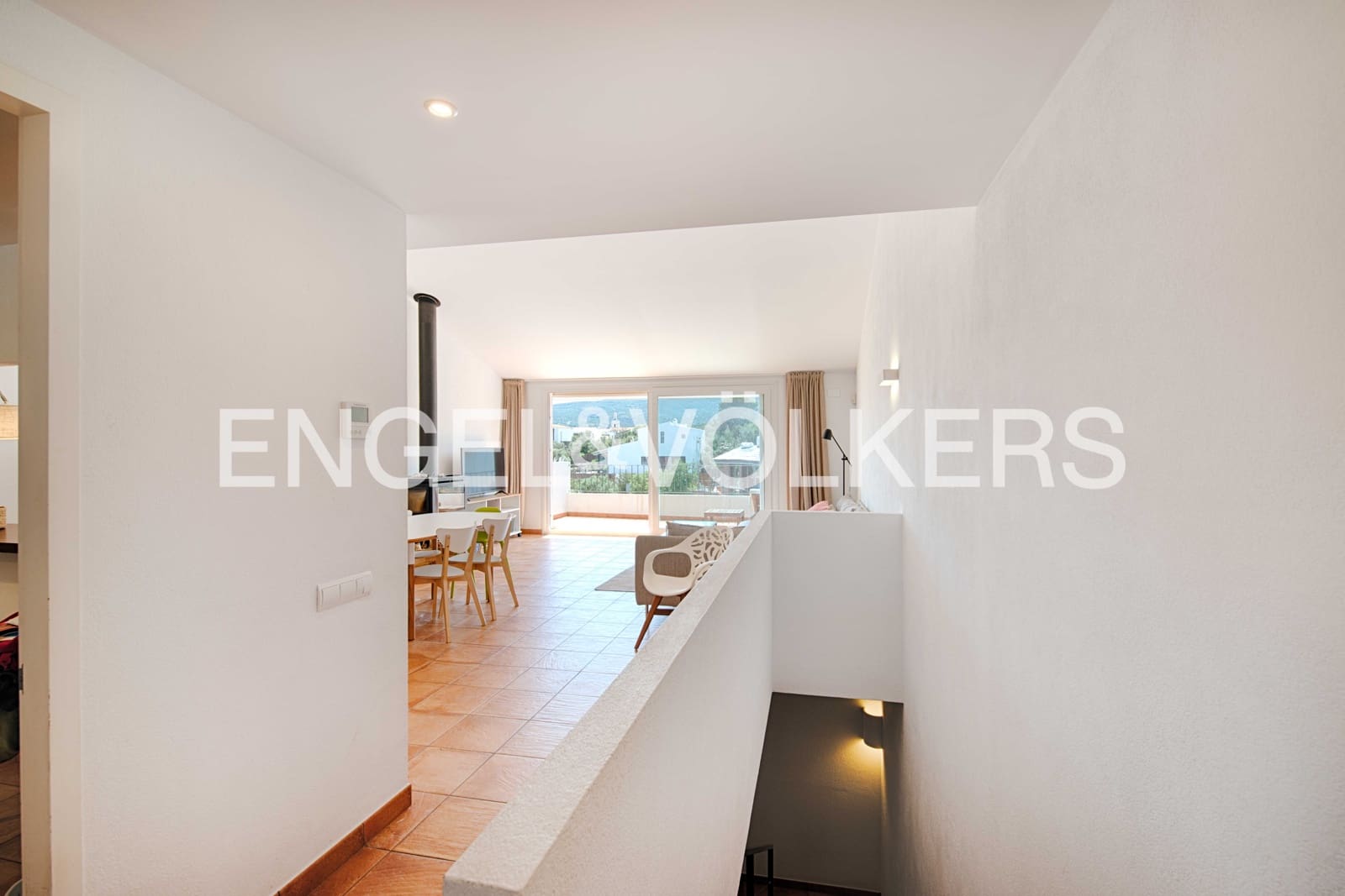 4 bedroom Terraced Villa for sale in Cadaques with garage - € 1,150,000 (Ref: 9005707)