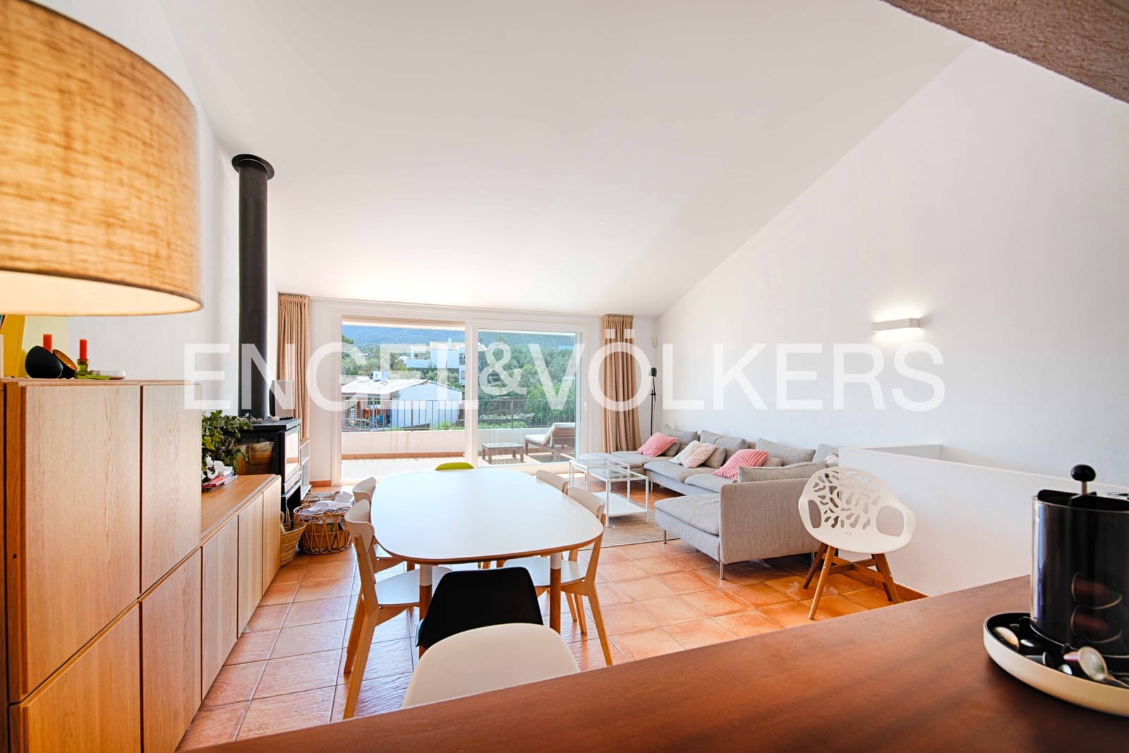 4 bedroom Terraced Villa for sale in Cadaques with garage - € 1,150,000 (Ref: 9005707)