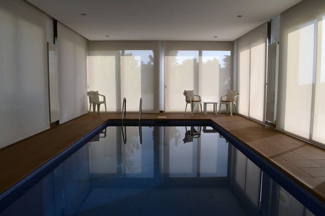 5 sovrum Villa till salu i Pau med pool garage - 1 200 000 € (Ref: 9005710)