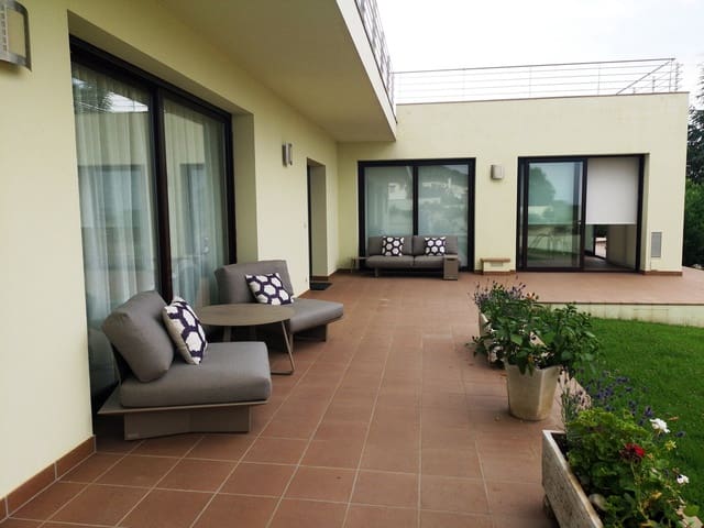 5 sovrum Villa till salu i Pau med pool garage - 1 200 000 € (Ref: 9005710)