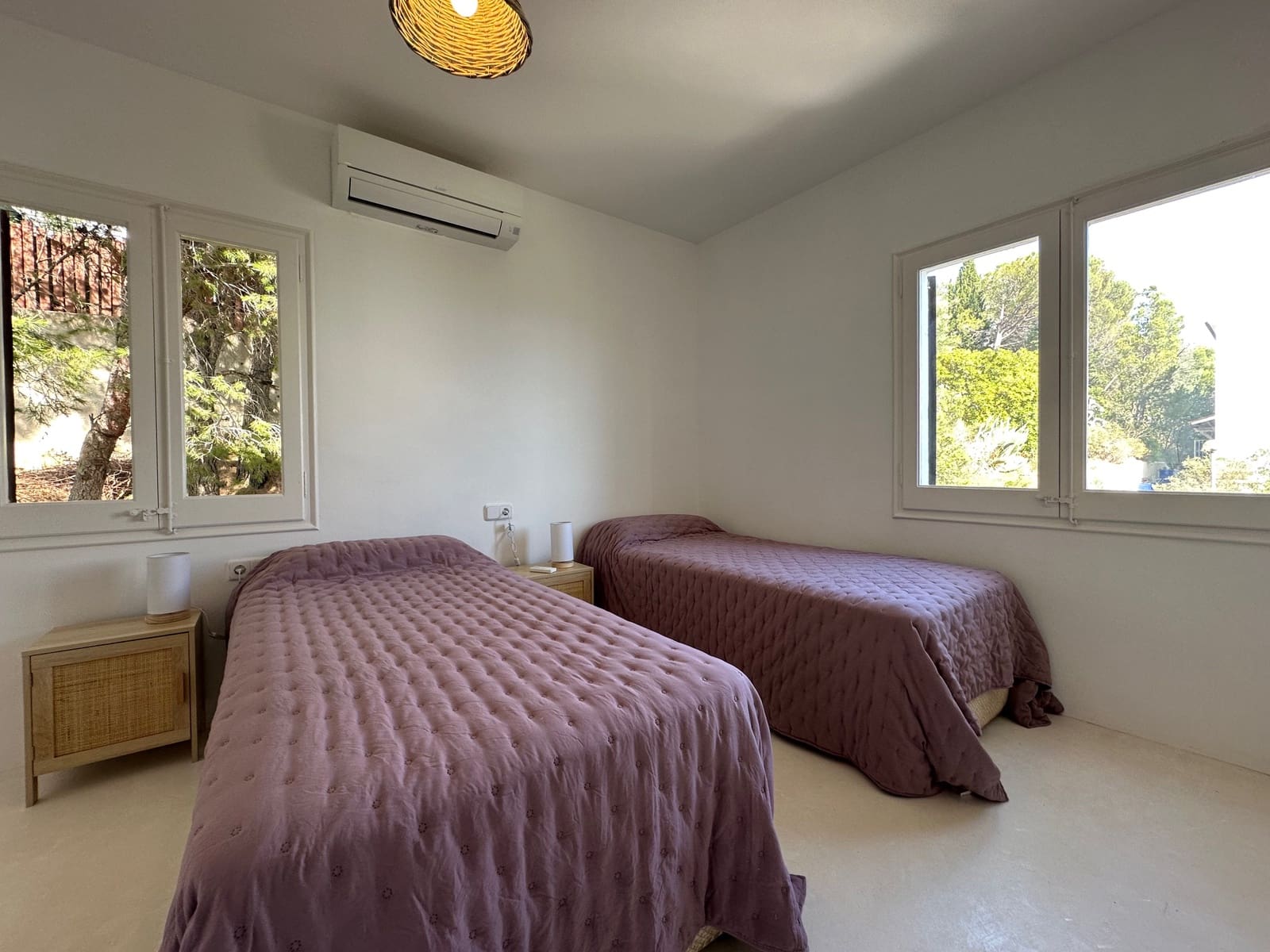 3 soveværelse Byhus til salg i Roses med garage - € 460.000 (Ref: 9005712)