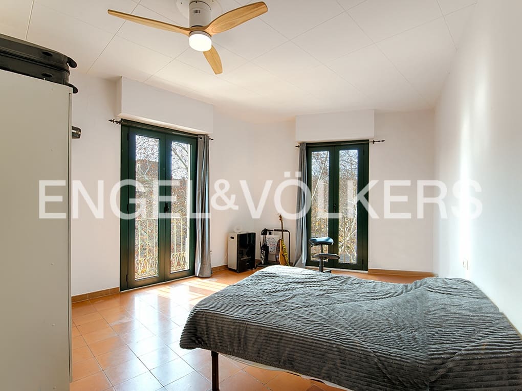 2 soveværelse Villa til salg i Figueres - € 1.100.000 (Ref: 9005721)