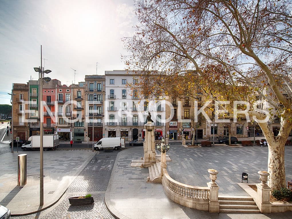 2 sovrum Villa till salu i Figueres - 1 100 000 € (Ref: 9005721)