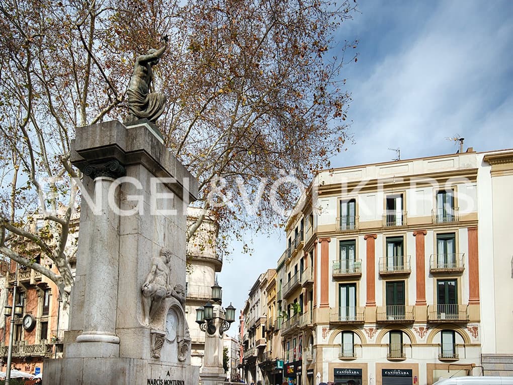 2 sovrum Villa till salu i Figueres - 1 100 000 € (Ref: 9005721)