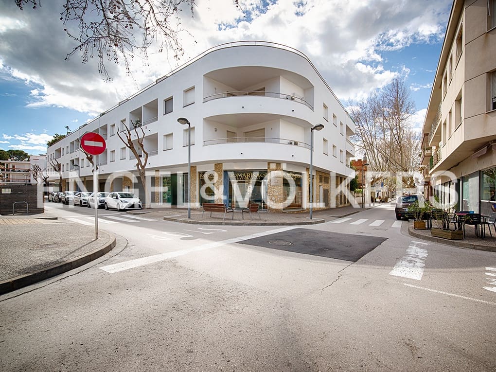 Erhverv til salg i Llanca - € 319.000 (Ref: 9005723)