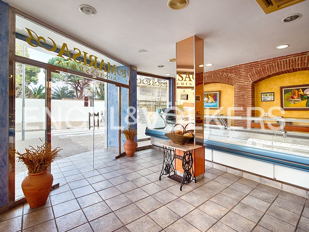 Erhverv til salg i Llanca - € 319.000 (Ref: 9005723)