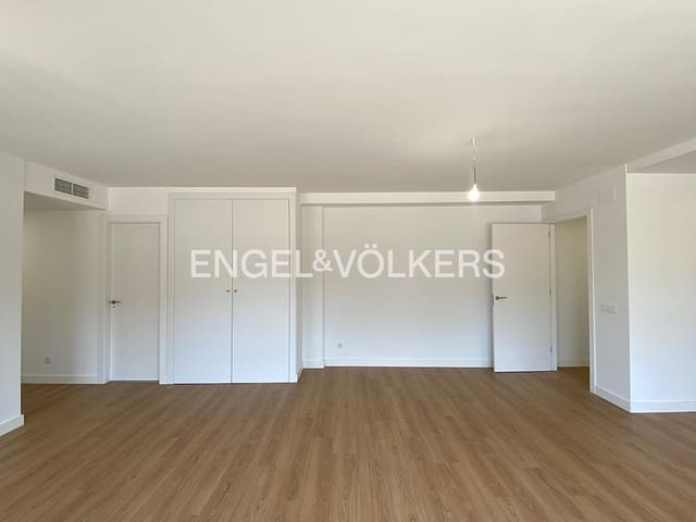 3 soveværelse Lejlighed til salg i Llançà med garage - € 244.000 (Ref: 9005726)