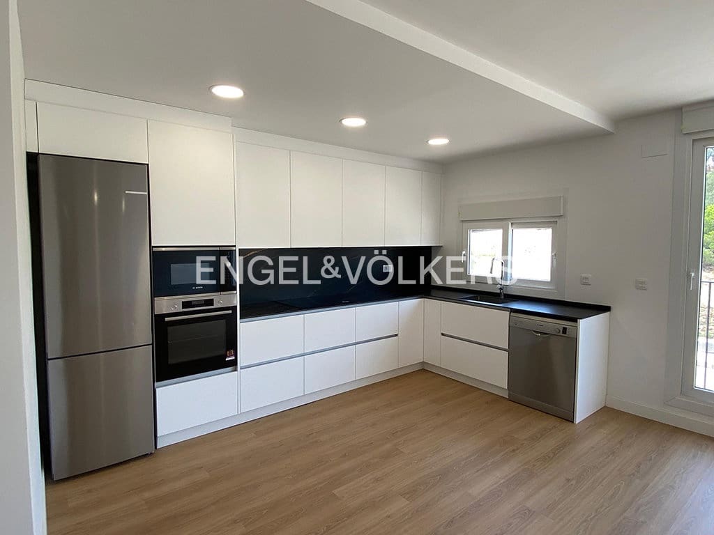 3 sovrum Lägenhet till salu i Llanca med garage - 234 000 € (Ref: 9005729)