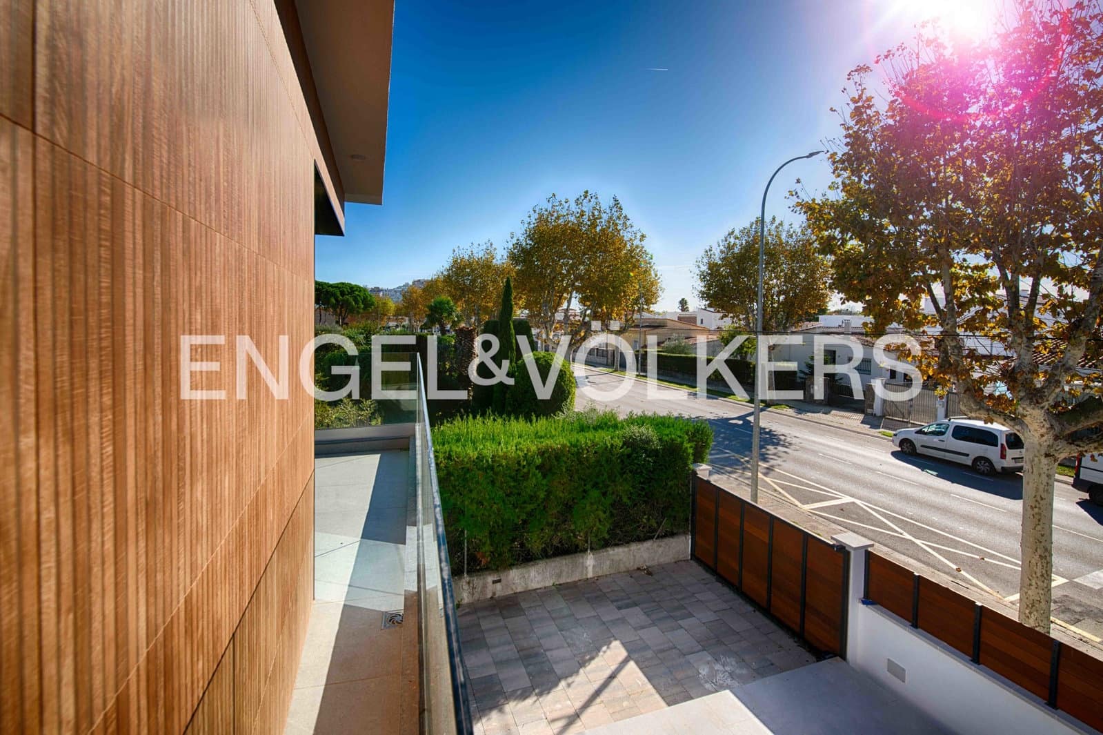 4 sypialnia Willa na sprzedaż w Empuriabrava z basenem garażem - 795 000 € (Ref: 9005730)