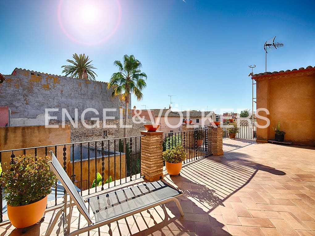 5 soveværelse Rækkehus til salg i Castello d'Empuries med garage - € 1.250.000 (Ref: 9005731)