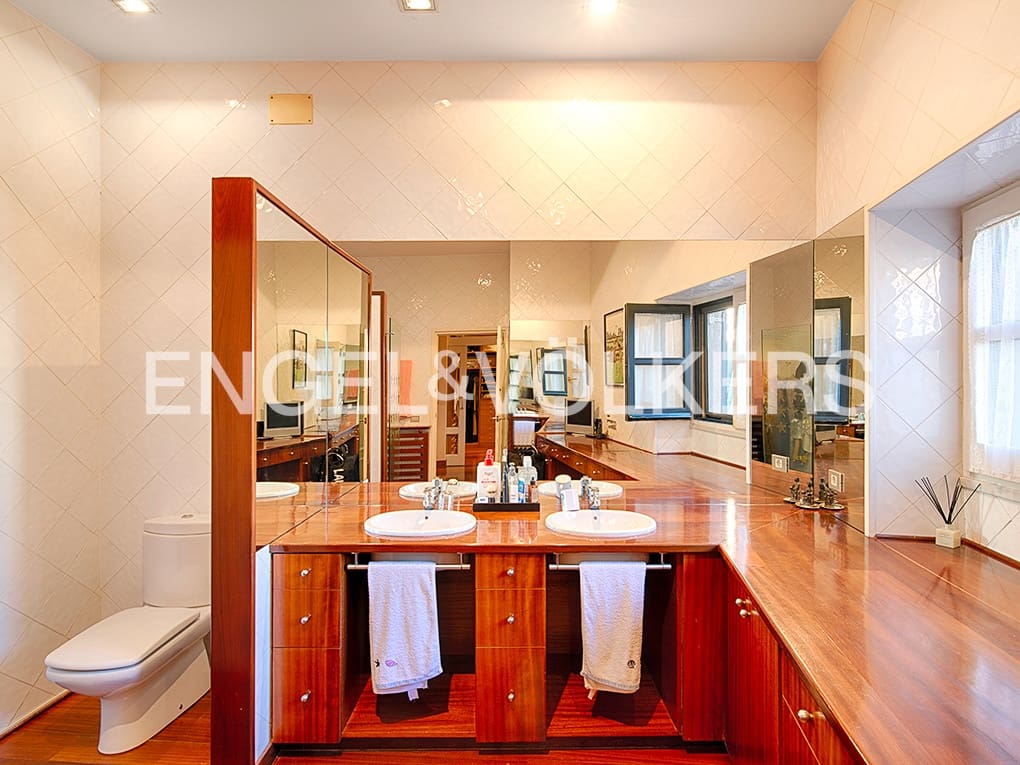 5 soveværelse Rækkehus til salg i Castello d'Empuries med garage - € 1.250.000 (Ref: 9005731)