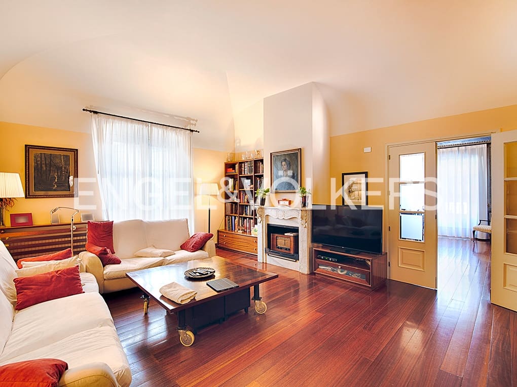 5 soveværelse Rækkehus til salg i Castello d'Empuries med garage - € 1.250.000 (Ref: 9005731)