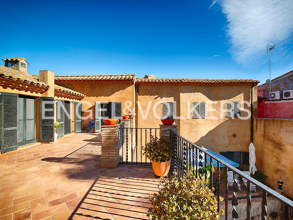 5 soveværelse Rækkehus til salg i Castello d'Empuries med garage - € 1.250.000 (Ref: 9005731)