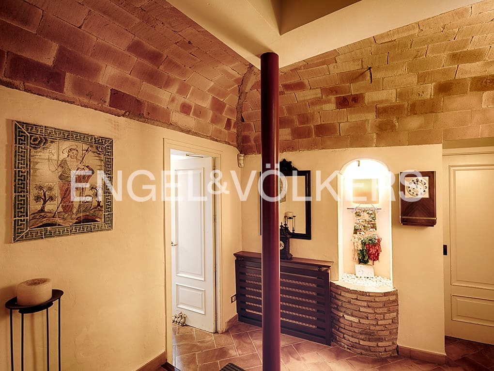 5 soveværelse Rækkehus til salg i Castello d'Empuries med garage - € 1.250.000 (Ref: 9005731)