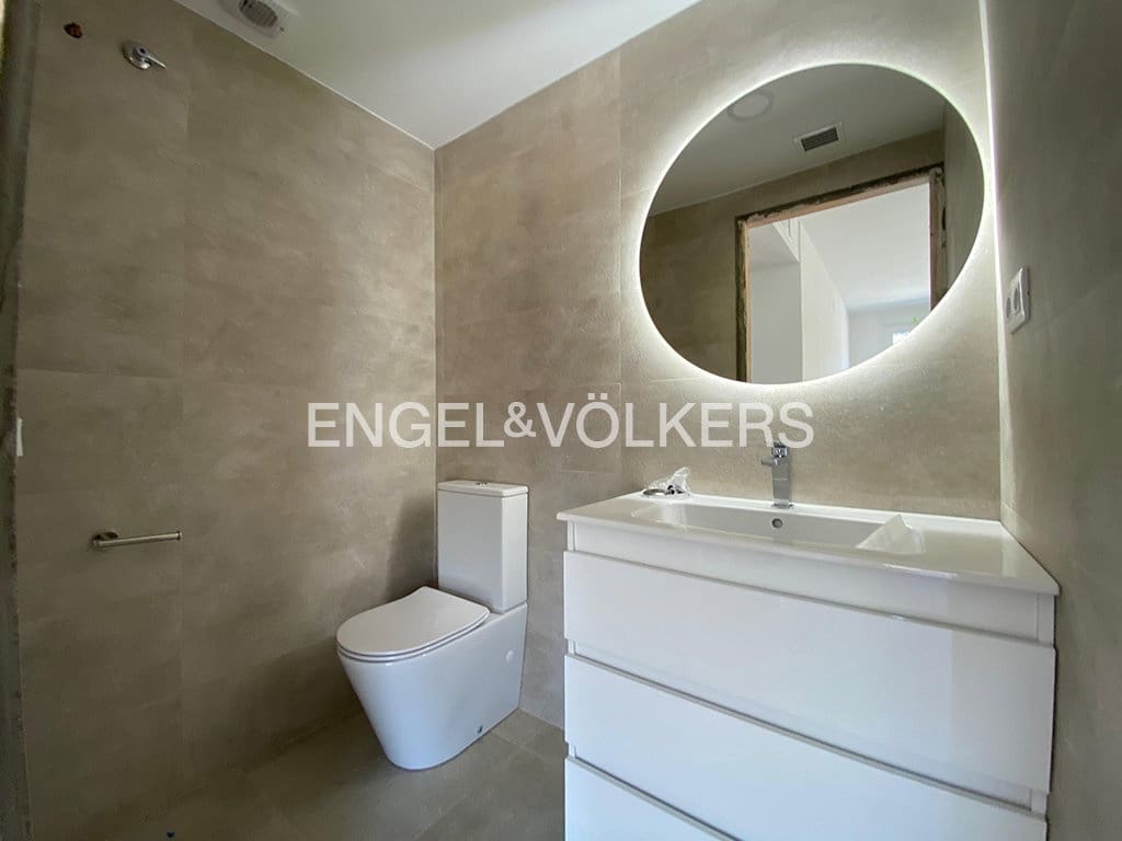 3 chambre Appartement à vendre à Llanca avec garage - 234 000 € (Ref: 9005733)