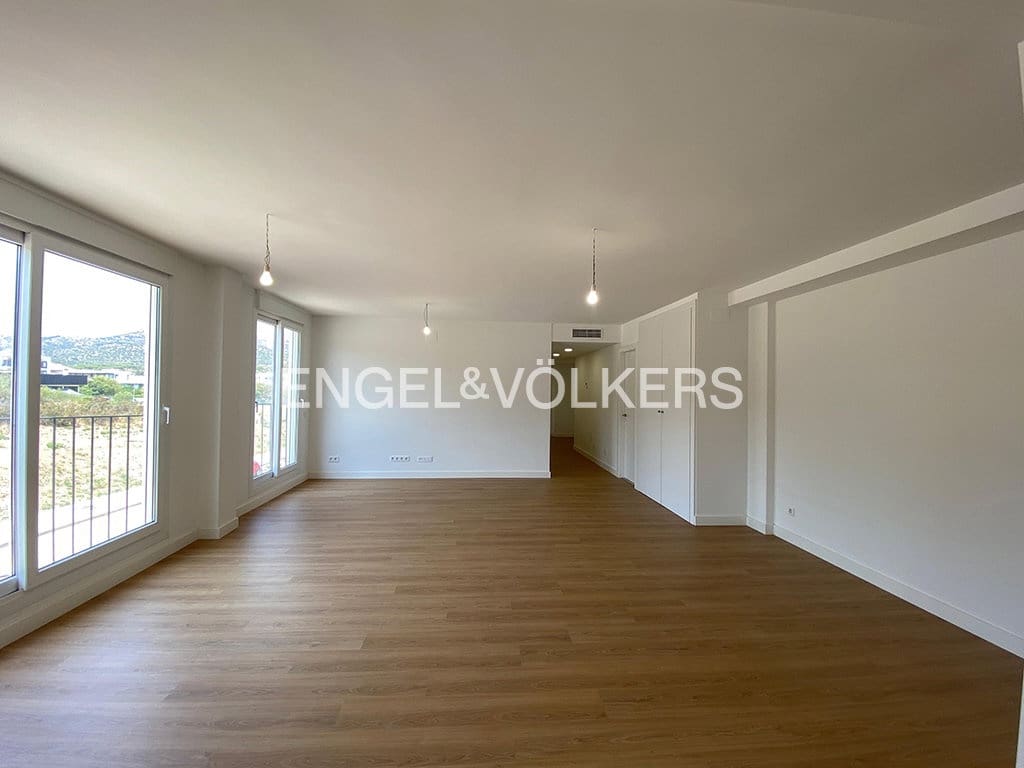 3 chambre Appartement à vendre à Llanca avec garage - 234 000 € (Ref: 9005733)