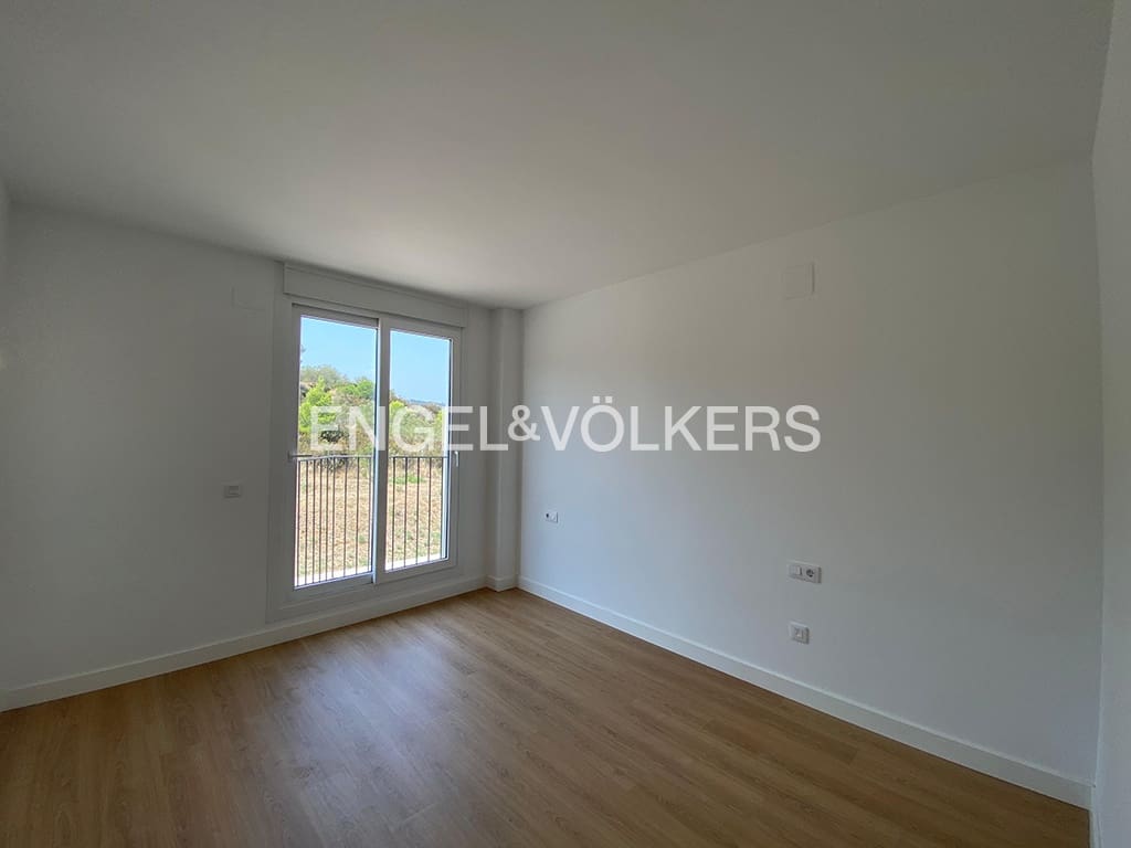 3 soverom Leilighet til salgs i Llanca med garasje - € 280 000 (Ref: 9005734)