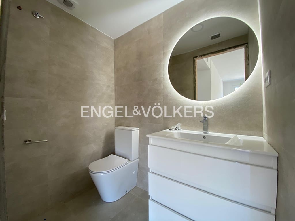 3 soverom Leilighet til salgs i Llanca med garasje - € 280 000 (Ref: 9005734)