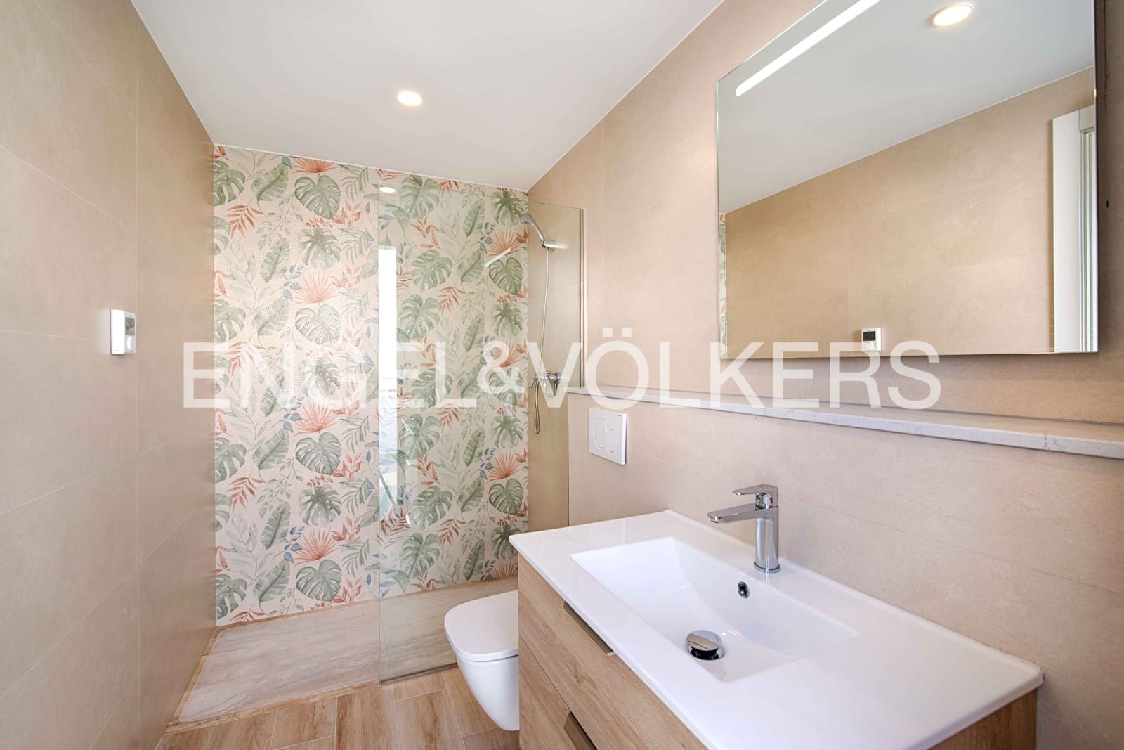 4 slaapkamer Villa te koop in Empuriabrava met zwembad garage - € 1.290.000 (Ref: 9005739)