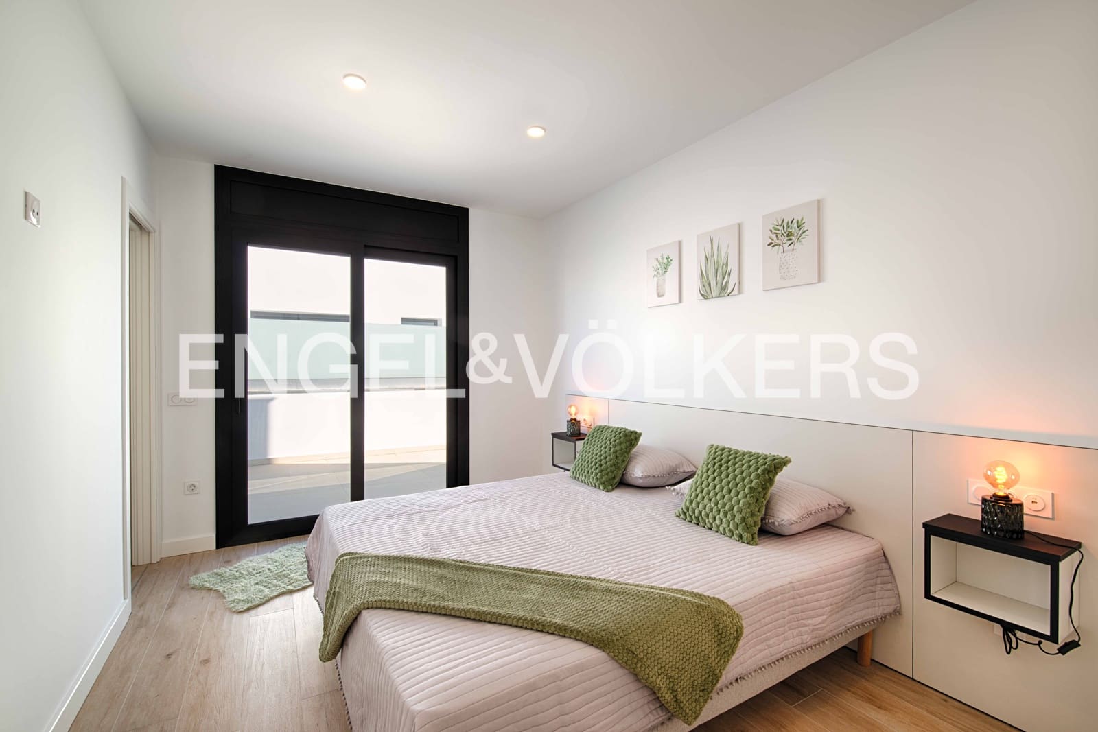 4 slaapkamer Villa te koop in Empuriabrava met zwembad garage - € 1.290.000 (Ref: 9005739)