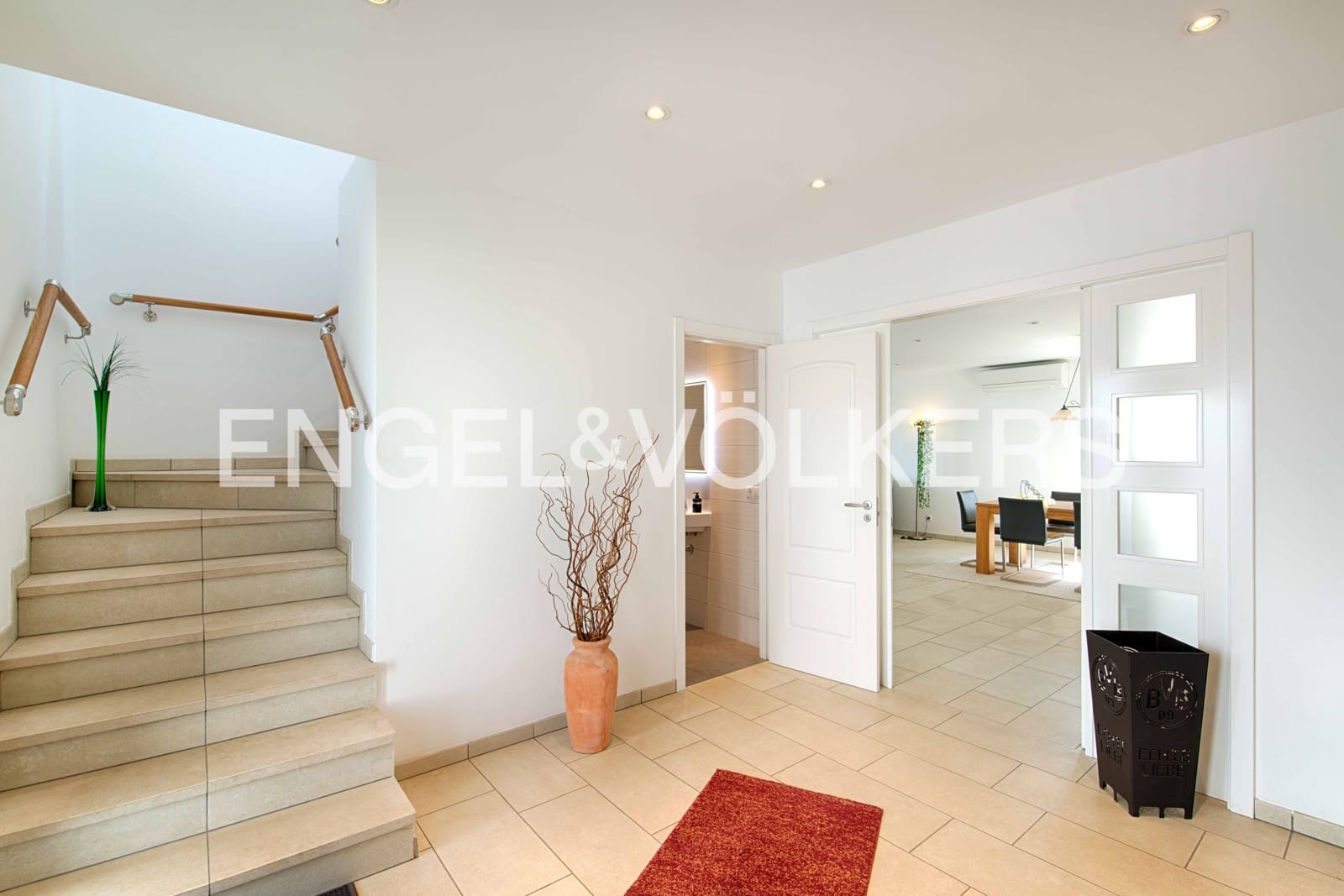 4 soveværelse Villa til salg i Empuriabrava med swimmingpool garage - € 1.180.000 (Ref: 9005740)