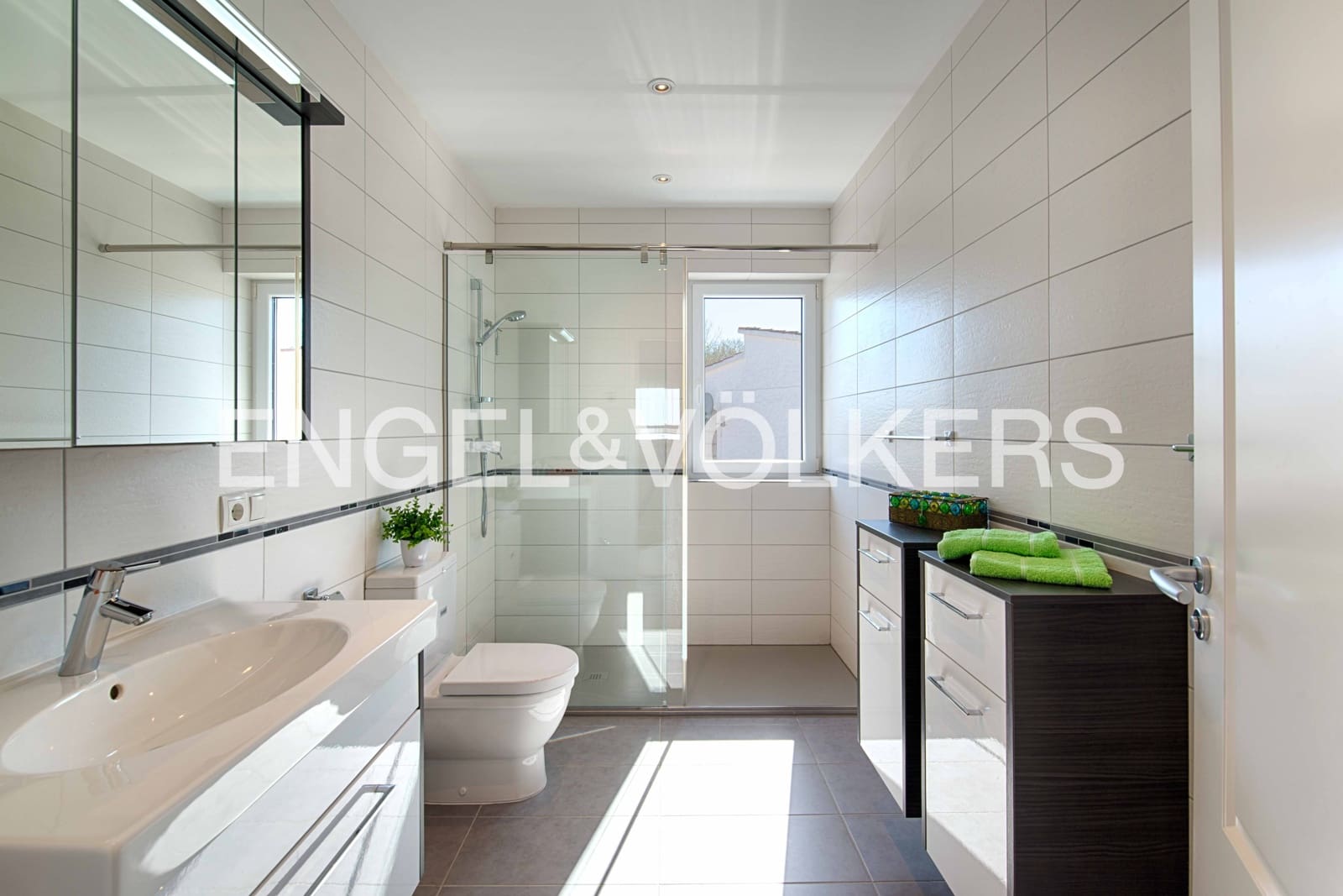 4 soveværelse Villa til salg i Empuriabrava med swimmingpool garage - € 1.180.000 (Ref: 9005740)