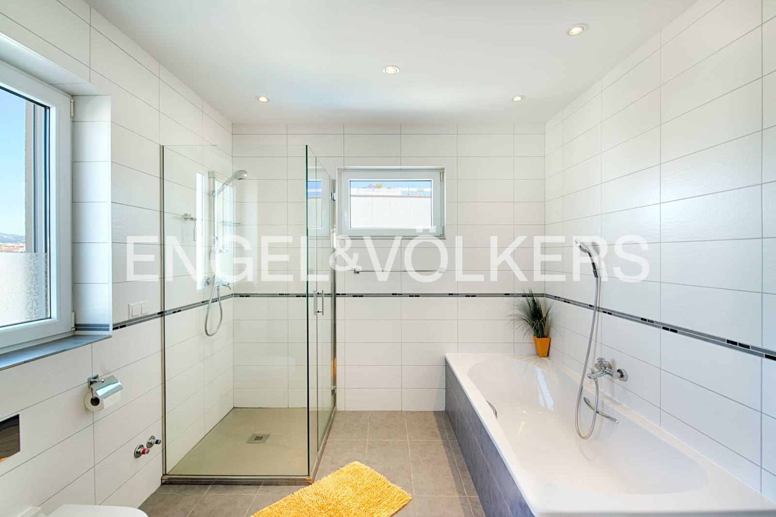 4 soveværelse Villa til salg i Empuriabrava med swimmingpool garage - € 1.180.000 (Ref: 9005740)