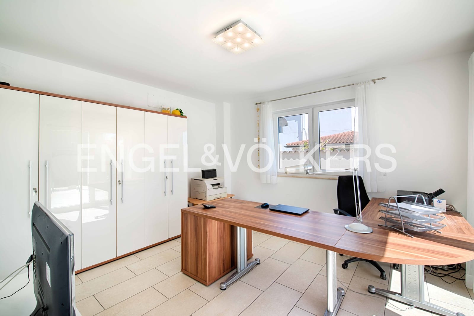 4 soveværelse Villa til salg i Empuriabrava med swimmingpool garage - € 1.180.000 (Ref: 9005740)