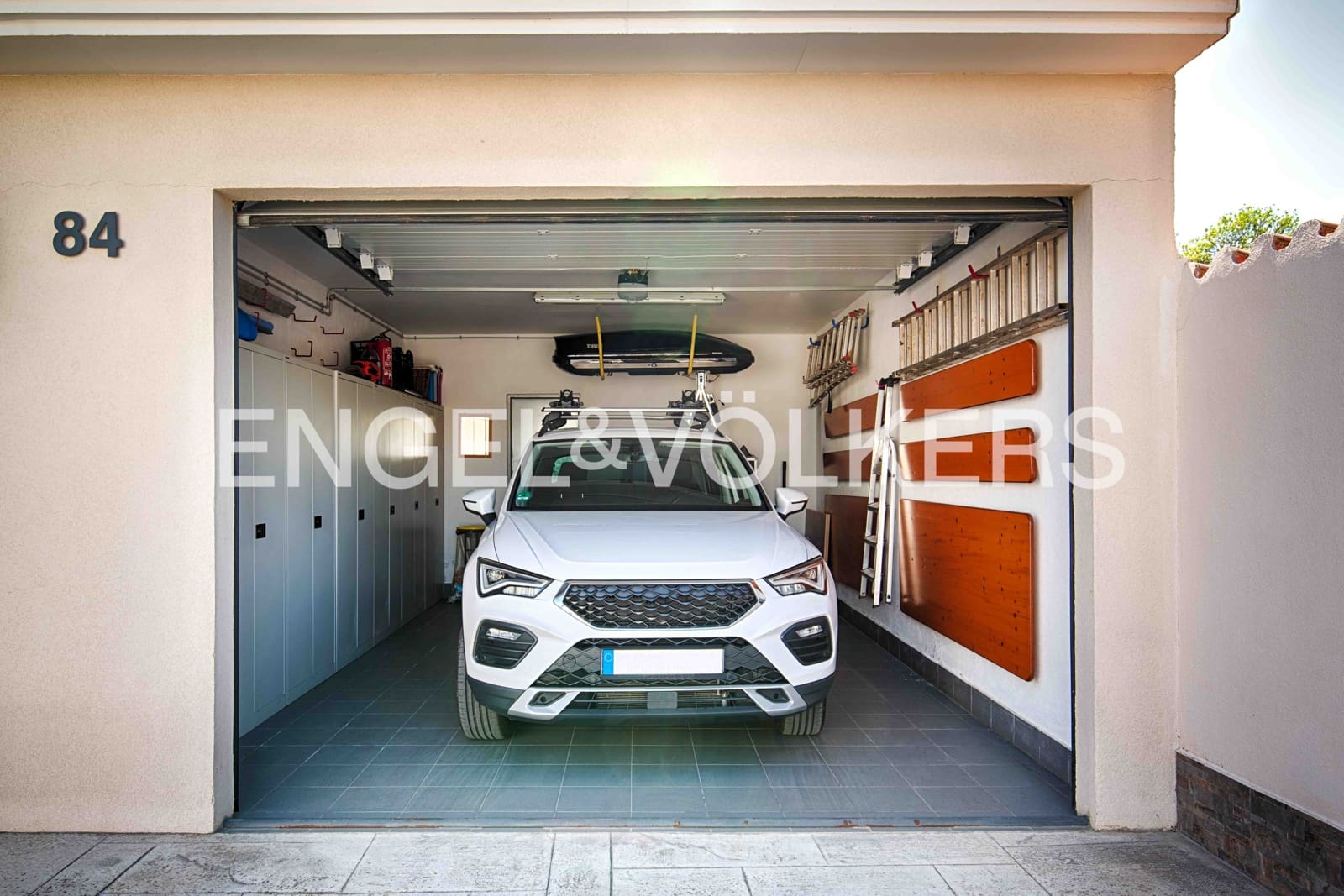 4 soveværelse Villa til salg i Empuriabrava med swimmingpool garage - € 1.180.000 (Ref: 9005740)