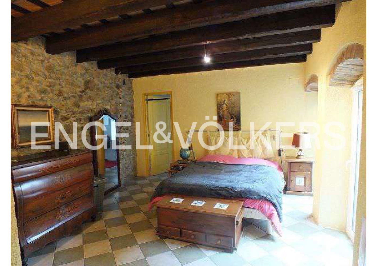 2 soveværelse Byhus til salg i Vilajuiga med garage - € 425.000 (Ref: 9005741)