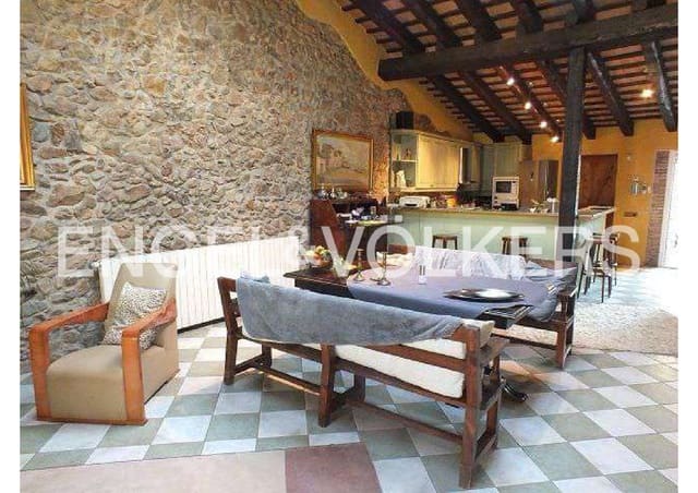 2 bedroom Townhouse for sale in Vilajuïga with garage - € 425,000 (Ref: 9005741)