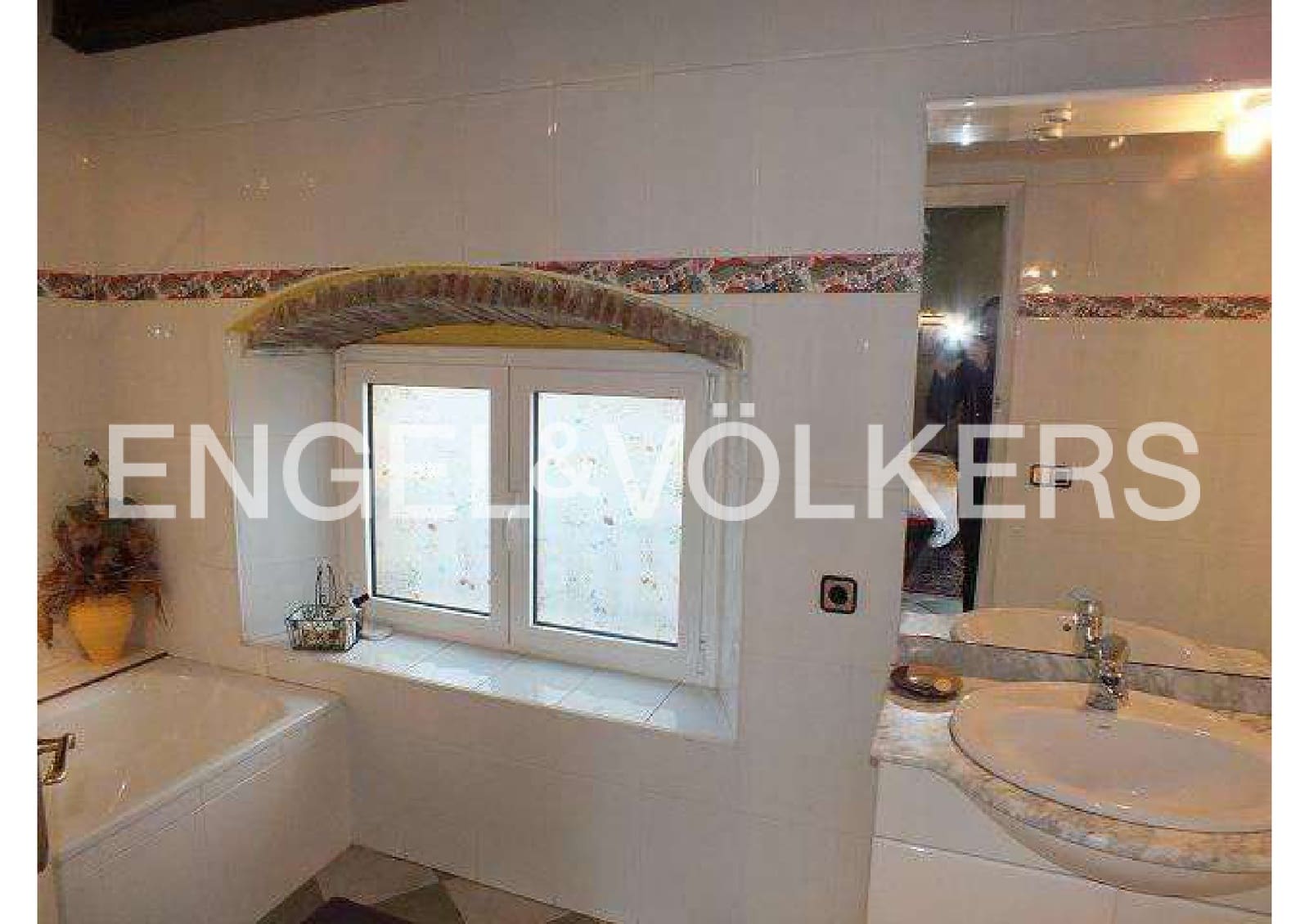 2 soveværelse Byhus til salg i Vilajuiga med garage - € 425.000 (Ref: 9005741)