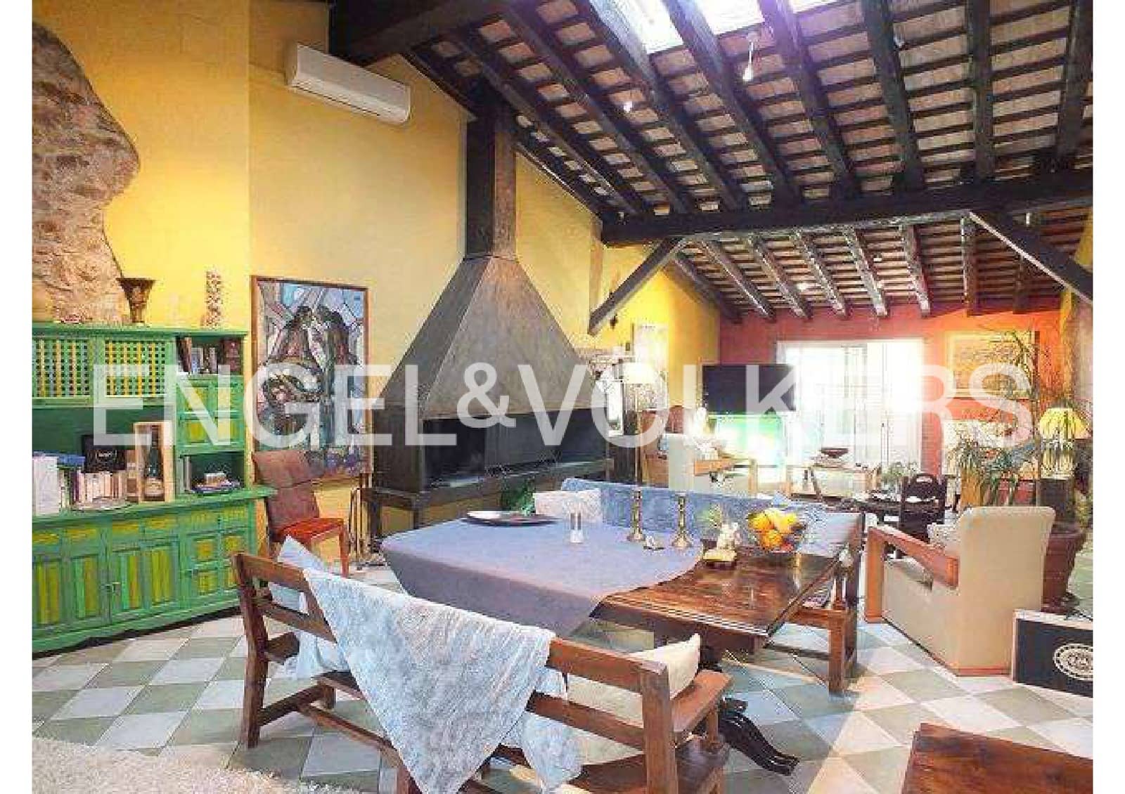 2 soveværelse Byhus til salg i Vilajuiga med garage - € 425.000 (Ref: 9005741)