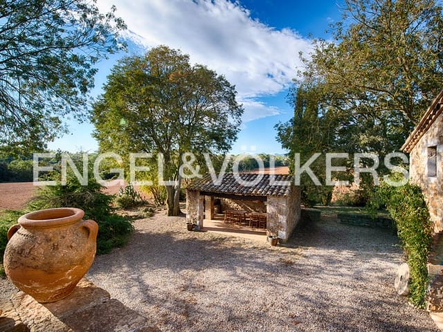 4 quarto Quinta/Casa Rural para venda em Cabanelles com garagem - 830 000 € (Ref: 9005742)