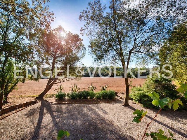 4 quarto Quinta/Casa Rural para venda em Cabanelles com garagem - 830 000 € (Ref: 9005742)