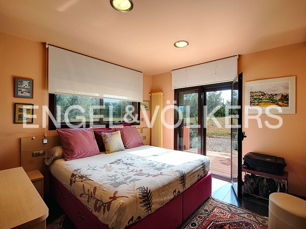 3 soveværelse Villa til salg i Masarac med swimmingpool garage - € 975.000 (Ref: 9005743)