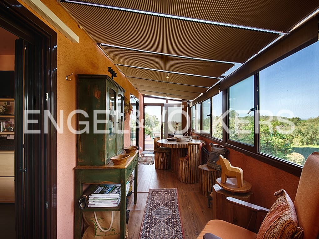 3 soveværelse Villa til salg i Masarac med swimmingpool garage - € 975.000 (Ref: 9005743)