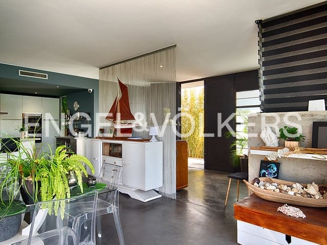 4 Zimmer Villa zu verkaufen in Mollet de Peralada mit Pool Garage - 660.000 € (Ref: 9005746)