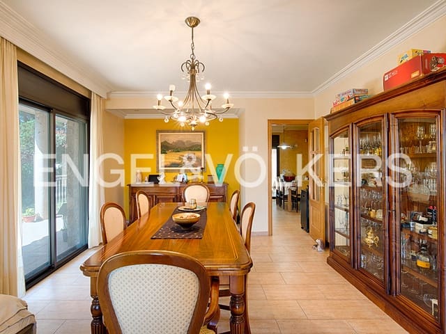 6 quarto Moradia para venda em Mollet de Peralada com piscina garagem - 575 000 € (Ref: 9005747)