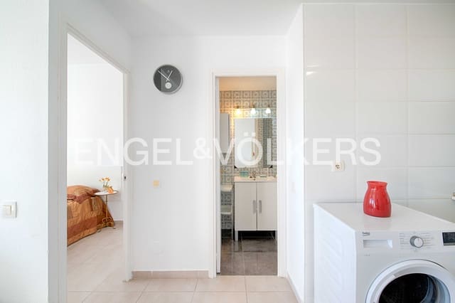 1 bedroom Apartment for sale in Empuriabrava, Castelló d'Empúries with garage - € 123,000 (Ref: 9005751)