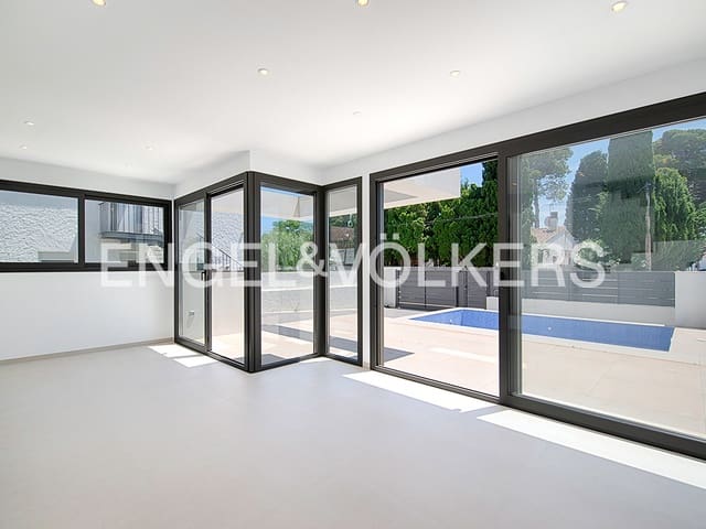 4 soverom Rekkehus til salgs i Empuriabrava, Castelló d'Empúries med svømmebasseng garasje - € 649 000 (Ref: 9005752)