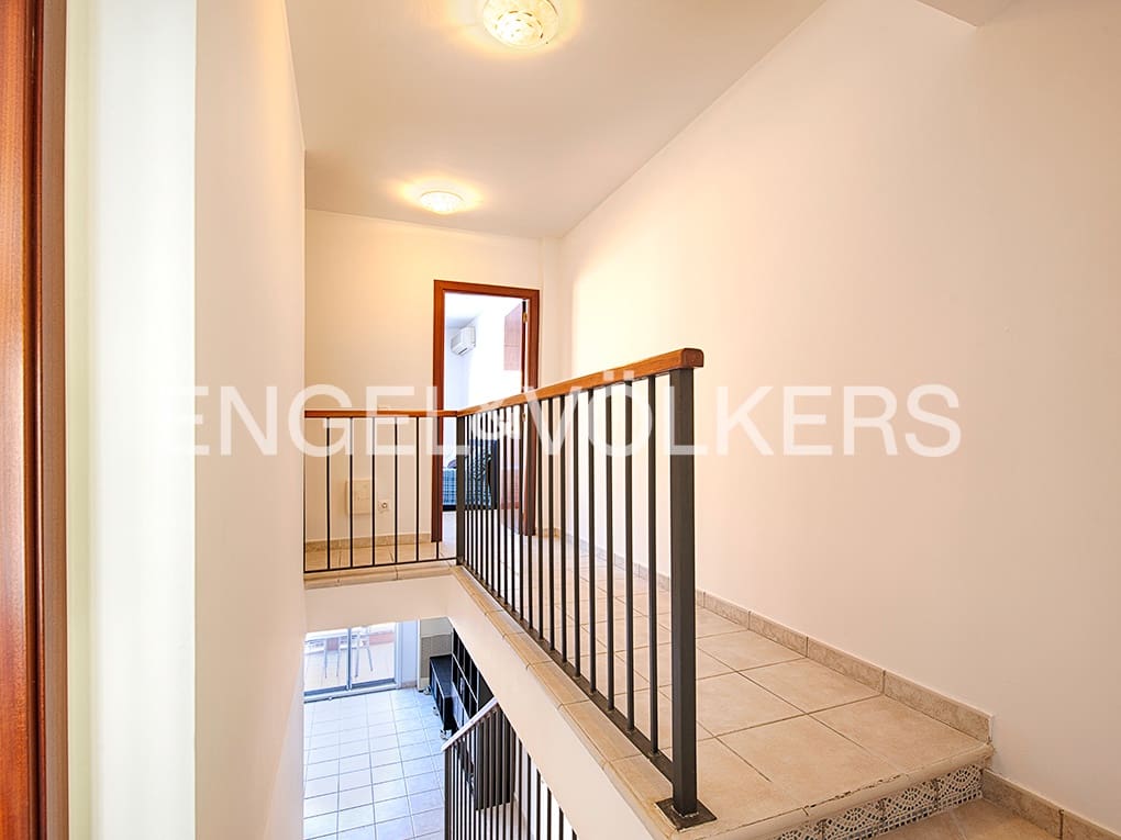 3 soveværelse Rækkehus til salg i Empuriabrava med swimmingpool garage - € 348.000 (Ref: 9005753)