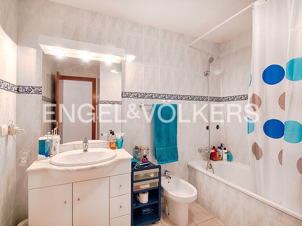 3 soveværelse Rækkehus til salg i Empuriabrava med swimmingpool garage - € 348.000 (Ref: 9005753)